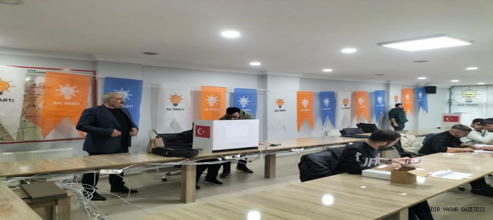 Iğdır'da Ak Parti Belediye Başkanlığı İçin Temayül Yoklaması Gerçekleştirdi