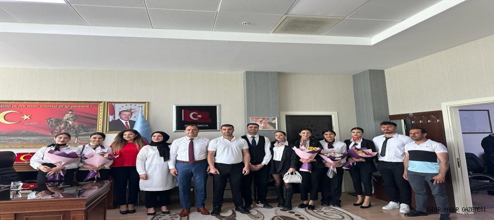 ÖĞRENCİLER DÜNYA KABİN  GÖREVLİLERİ GÜNÜNÜ KUTLADI
