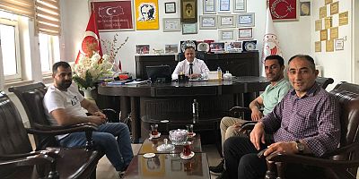     ARI YETİŞTİRİCİLERİ TARIM İL MÜDÜRÜ ÖZKAN YOLCUYU MAKAMINDA ZİYARET ETTİLER