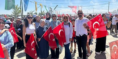 IĞDIRLI GENÇLER MALAZGİRT ZAFERİ'NİN  952. YIL DÖNÜMÜ ETKİNLİKLERİNE KATILDI
