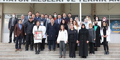 Vali Sarıibrahim, Nene Hatun Mesleki  ve Teknik Anadolu Lisesini Ziyaret Etti