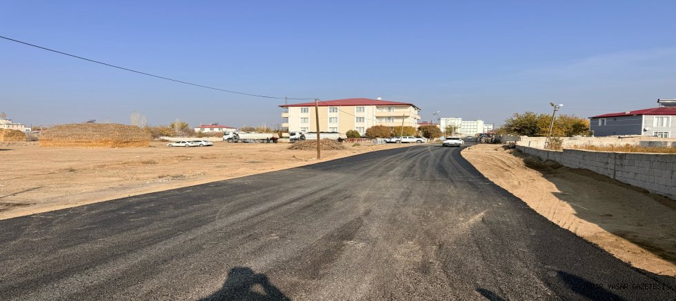 IĞDIR VALİSİ ERCAN TURAN'DAN KARAKOYUNLU'DA SICAK ASFALT İNCELEMESİ: 3 KİLOMETRELİK KONFOR GELİYOR