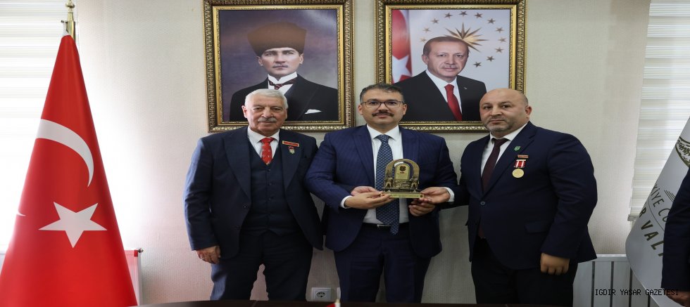 IĞDIR VALİSİ ERCAN TURAN'DAN ŞEHİT AİLELERİ VE GAZİLERE  DEVLETİN KAPISI SİZE DAİMA AÇIKTIR VURGUSU