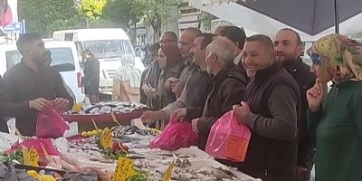Iğdır'da Balık İndirimi İzdihamı: Vatandaşlar Balıkçılara Akın Etti