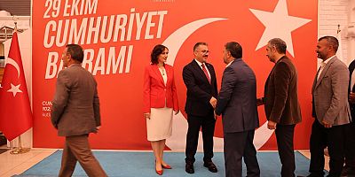 Iğdır'da Cumhuriyetin 102. Yıldönümü  Coşkusu: Kabul Töreni Düzenlendi