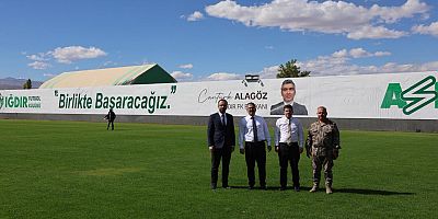 IĞDIR VALİSİ ERCAN TURAN'DAN IĞDIR ŞEHİR STADI'NDA İNCELEME SPORUN GELİŞİMİ İÇİN ÖNEMLİ YATIRIM