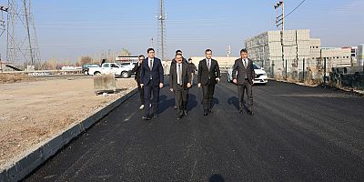 IĞDIR VALİSİ ERCAN TURAN'DAN KARAKOYUNLU'DA SICAK ASFALT İNCELEMESİ: 3 KİLOMETRELİK KONFOR GELİYOR