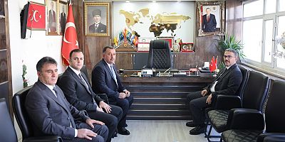 Iğdır Valisi Ercan Turan, İl Özel İdaresi İle Melekli Belediyesi Arasında Yapılan Protokol Kapsamında Sıcak Asfalt Serimi Tamamlanan Melekli Beldesini Ziyaret Etti