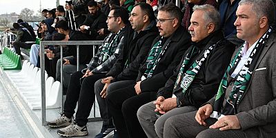 IĞDIR VALİSİ TURAN'DAN İD KARAAĞAÇ SPOR - ŞIRNAK PETROL SPOR MAÇINA YAKIN TAKİP