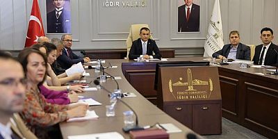 Vali Yardımcısı Abdulkadir Şahin'in Başkanlığında Değerlendirme Komisyon Toplantısı Gerçekleştirildi