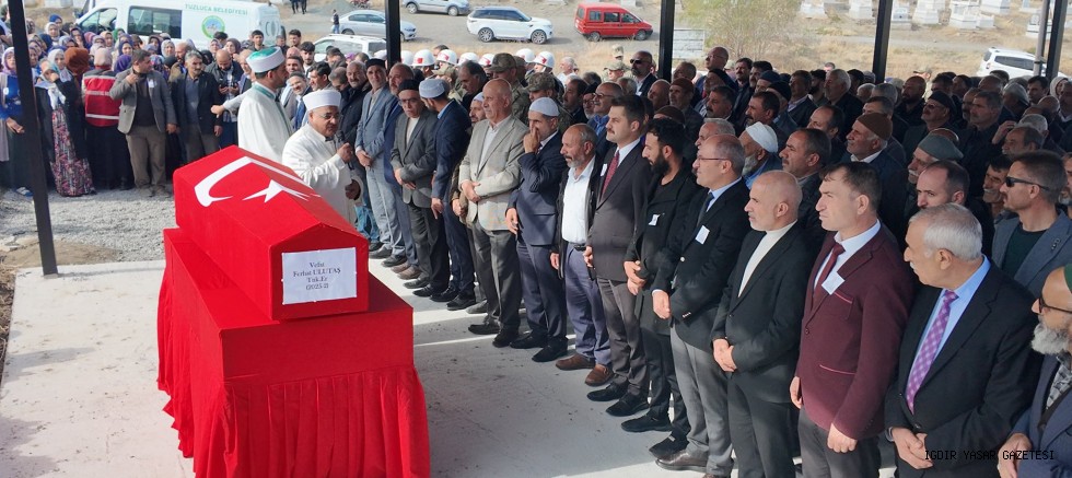 Tuzluca Kaymakamı Yılmaz'dan Şehit Er Ferhat Ulutaş'a Son Görev ve Taziye Mesajı